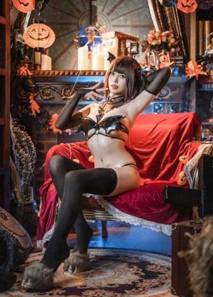 re久久就机热_DVD在线观看
