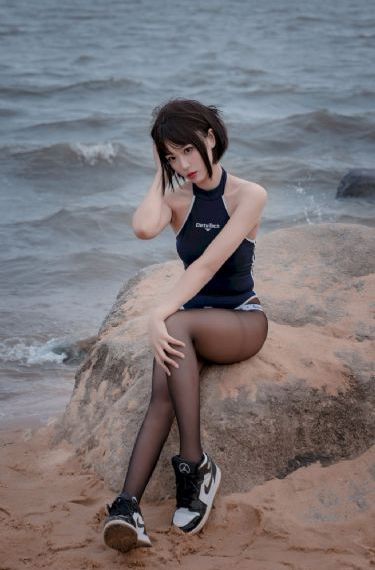 丰满少妇被日出白浆_HD免费观看