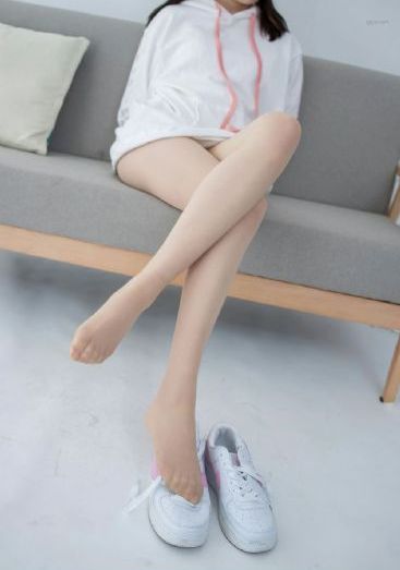 草草国产精品人妻AⅤ在线看_HD在线播放观看