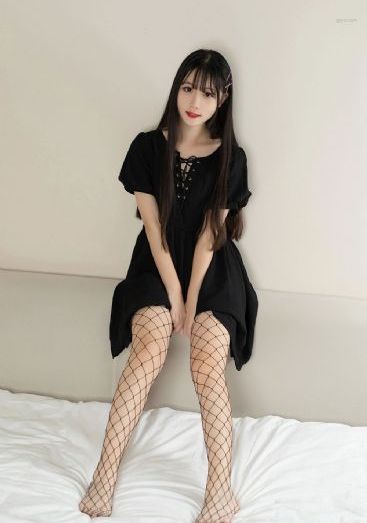 新婚娇妻被朋友粗暴进出白浆_西瓜视频免费观看