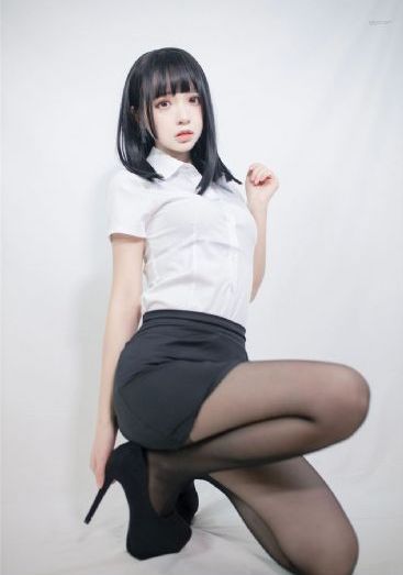 猎天使魔女免费高清在线观看_超清电视剧在线观看