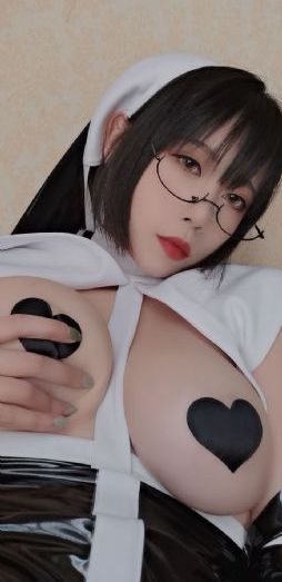 男同桌把我下面摸流水了_HD全集免费播放