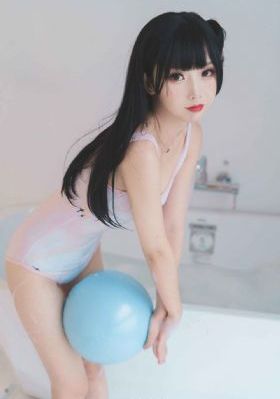 花唇扒开h双性国师_HD高清视频播放